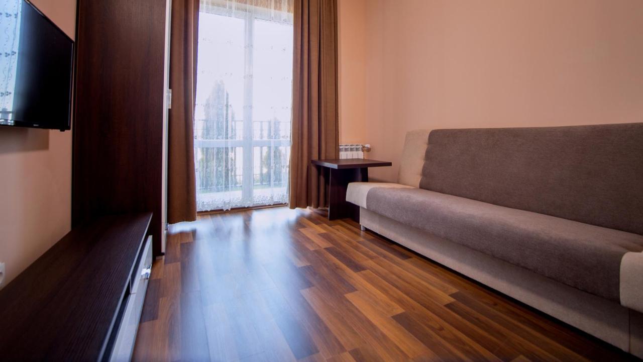 Wesoła Apartamenty Wolka Kosowska Bagian luar foto