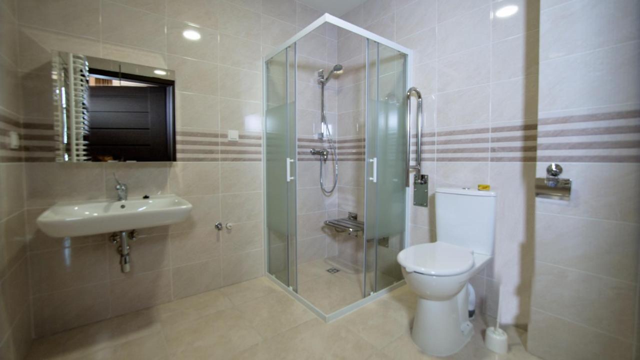Wesoła Apartamenty Wolka Kosowska Bagian luar foto
